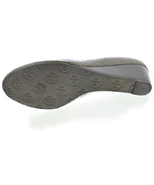 TORY BURCH（トリーバーチ）パンプス カーキ サイズ:US8(25cm位) レディース/2200621257069