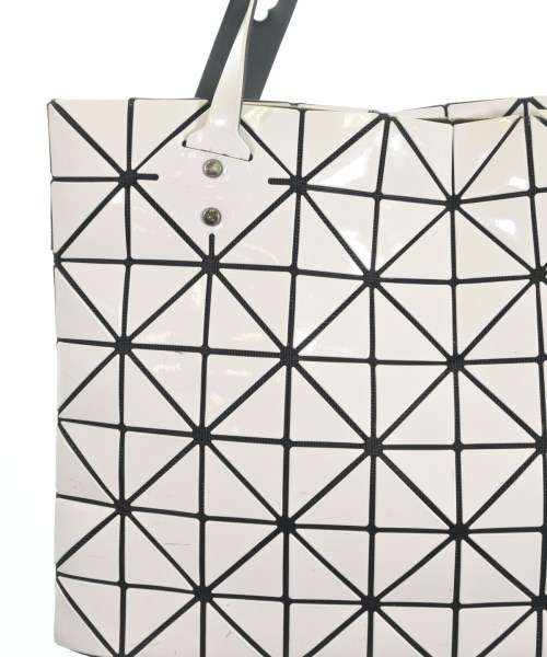 BAO BAO ISSEY MIYAKE（バオバオイッセイミヤケ）トートバッグ 白 サイズ:- レディース/2200436028021