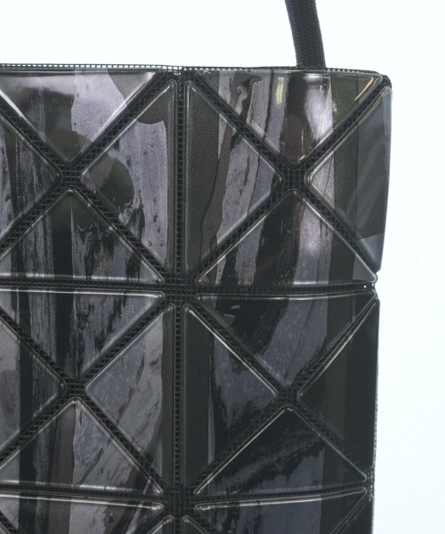 BAO BAO ISSEY MIYAKE（バオバオイッセイミヤケ）ショルダーバッグ グレー サイズ:- レディース/2200613549790