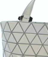 BAO BAO ISSEY MIYAKE（バオバオイッセイミヤケ）ハンドバッグ 白 サイズ:- レディース/2200627320071