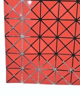 BAO BAO ISSEY MIYAKE（バオバオイッセイミヤケ）トートバッグ 赤 サイズ:- レディース/2200630368060