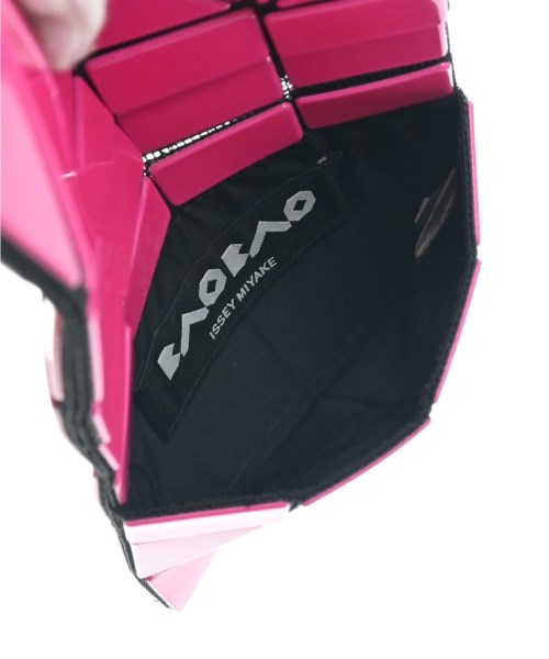 BAO BAO ISSEY MIYAKE（バオバオイッセイミヤケ）カードケース 赤 サイズ:- レディース/2200631469063