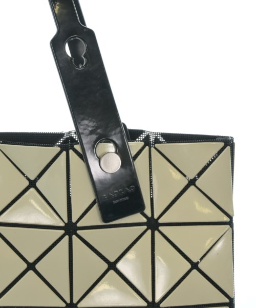 BAO BAO ISSEY MIYAKE（バオバオイッセイミヤケ）トートバッグ 白 サイズ:- レディース/2200621858068