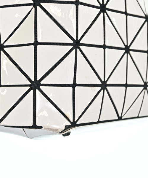 BAO BAO ISSEY MIYAKE（バオバオイッセイミヤケ）トートバッグ 白 サイズ:- レディース/2200606311212