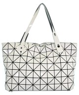 BAO BAO ISSEY MIYAKE（バオバオイッセイミヤケ）トートバッグ 白 サイズ:- レディース/2200606311212