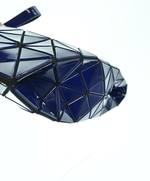 BAO BAO ISSEY MIYAKE（バオバオイッセイミヤケ）クラッチバッグ 紺 サイズ:- レディース/2200610468049