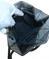 BAO BAO ISSEY MIYAKE（バオバオイッセイミヤケ）ショルダーバッグ シルバー サイズ:- メンズ/2200620306065