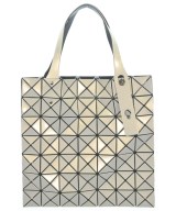 BAO BAO ISSEY MIYAKE（バオバオイッセイミヤケ）トートバッグ 白 サイズ:- レディース/2200606305129