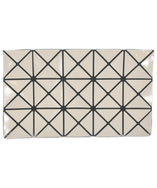 BAO BAO ISSEY MIYAKE（バオバオイッセイミヤケ）クラッチバッグ 白 サイズ:- レディース/2200606305136