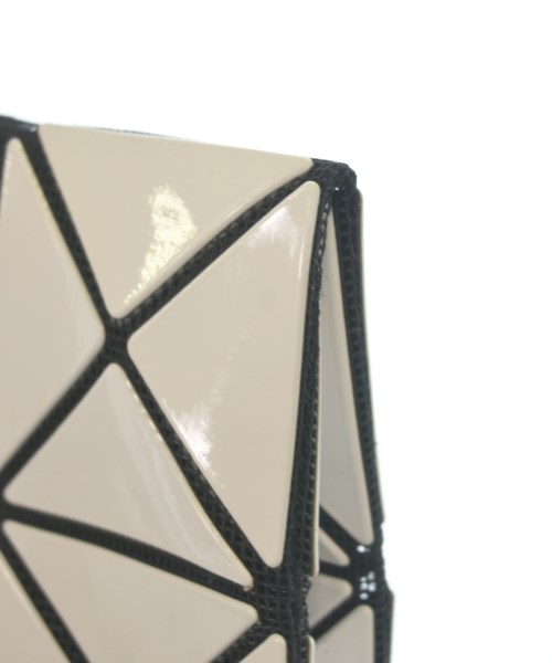 BAO BAO ISSEY MIYAKE（バオバオイッセイミヤケ）クラッチバッグ 白 サイズ:- レディース/2200606305136