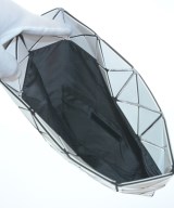 BAO BAO ISSEY MIYAKE（バオバオイッセイミヤケ）クラッチバッグ 白 サイズ:- レディース/2200606305136