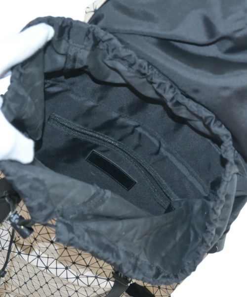 BAO BAO ISSEY MIYAKE（バオバオイッセイミヤケ）バックパック・リュック ベージュ サイズ:- メンズ/2200673507020