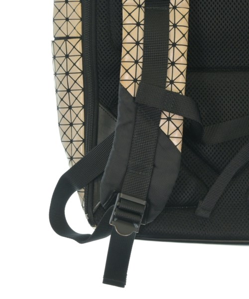 BAO BAO ISSEY MIYAKE（バオバオイッセイミヤケ）バックパック・リュック ベージュ サイズ:- メンズ/2200673507020