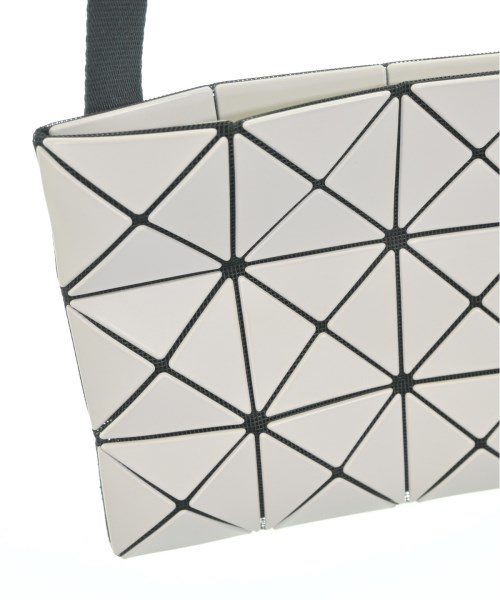 BAO BAO ISSEY MIYAKE（バオバオイッセイミヤケ）ショルダーバッグ グレー サイズ:- レディース/2200681110137