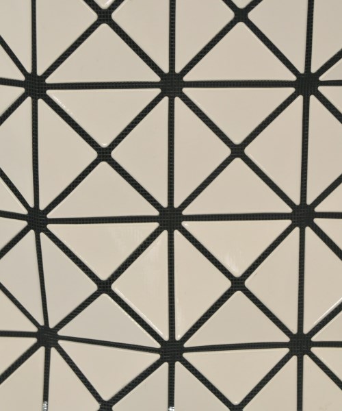 BAO BAO ISSEY MIYAKE（バオバオイッセイミヤケ）トートバッグ 白 サイズ:- レディース/2200681387065