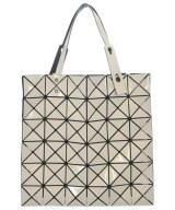 BAO BAO ISSEY MIYAKE（バオバオイッセイミヤケ）トートバッグ 白 サイズ:- レディース/2200681387065