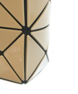 BAO BAO ISSEY MIYAKE（バオバオイッセイミヤケ）ショルダーバッグ ベージュ サイズ:- レディース/2200696050169