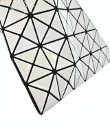 BAO BAO ISSEY MIYAKE（バオバオイッセイミヤケ）トートバッグ 白 サイズ:- メンズ/2200699020015