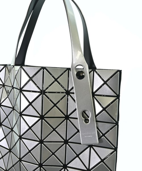 BAO BAO ISSEY MIYAKE（バオバオイッセイミヤケ）トートバッグ シルバー サイズ:- メンズ/2200699020022