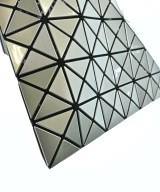 BAO BAO ISSEY MIYAKE（バオバオイッセイミヤケ）トートバッグ シルバー サイズ:- メンズ/2200699020039