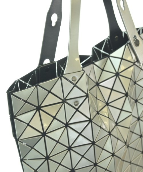 BAO BAO ISSEY MIYAKE（バオバオイッセイミヤケ）トートバッグ シルバー サイズ:- メンズ/2200698112063