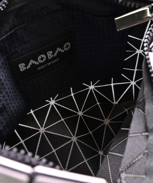 BAO BAO ISSEY MIYAKE（バオバオイッセイミヤケ）ショルダーバッグ ピンク サイズ:- レディース/2200656955015