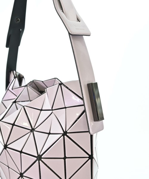 BAO BAO ISSEY MIYAKE（バオバオイッセイミヤケ）ショルダーバッグ ピンク サイズ:- レディース/2200656955015