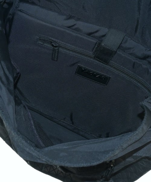 BAO BAO ISSEY MIYAKE（バオバオイッセイミヤケ）メッセンジャーバッグ 黒 サイズ:- メンズ/2200657470043