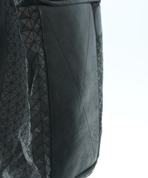 BAO BAO ISSEY MIYAKE（バオバオイッセイミヤケ）メッセンジャーバッグ 黒 サイズ:- メンズ/2200657470043