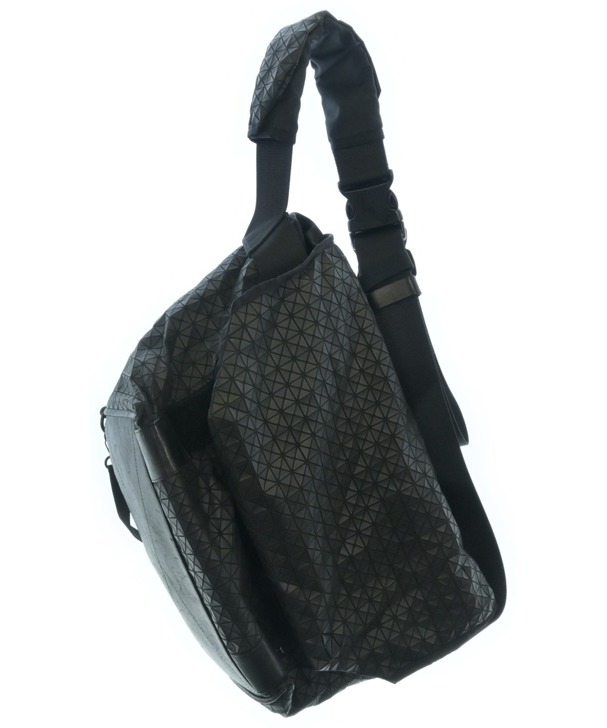 BAO BAO ISSEY MIYAKE（バオバオイッセイミヤケ）メッセンジャーバッグ