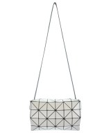 BAO BAO ISSEY MIYAKE（バオバオイッセイミヤケ）ショルダーバッグ 白 サイズ:- レディース/2200710588159