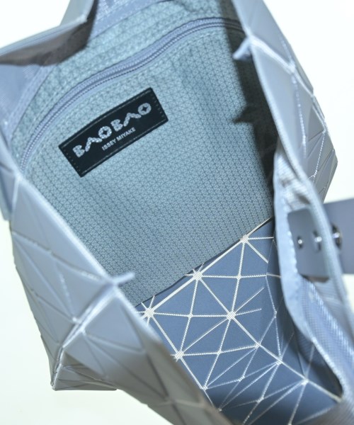 BAO BAO ISSEY MIYAKE（バオバオイッセイミヤケ）トートバッグ グレー サイズ:- レディース/2200714840017