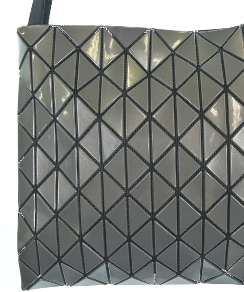 BAO BAO ISSEY MIYAKE（バオバオイッセイミヤケ）ショルダーバッグ グレー サイズ:- レディース/2200640693107