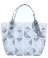 BAO BAO ISSEY MIYAKE（バオバオイッセイミヤケ）トートバッグ 白 サイズ:- レディース/2200705572033