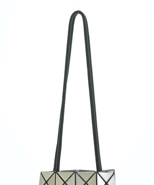 BAO BAO ISSEY MIYAKE（バオバオイッセイミヤケ）ショルダーバッグ シルバー サイズ:- レディース/2200702402128