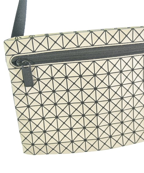 BAO BAO ISSEY MIYAKE（バオバオイッセイミヤケ）ショルダーバッグ ベージュ サイズ:- レディース/2200709397083