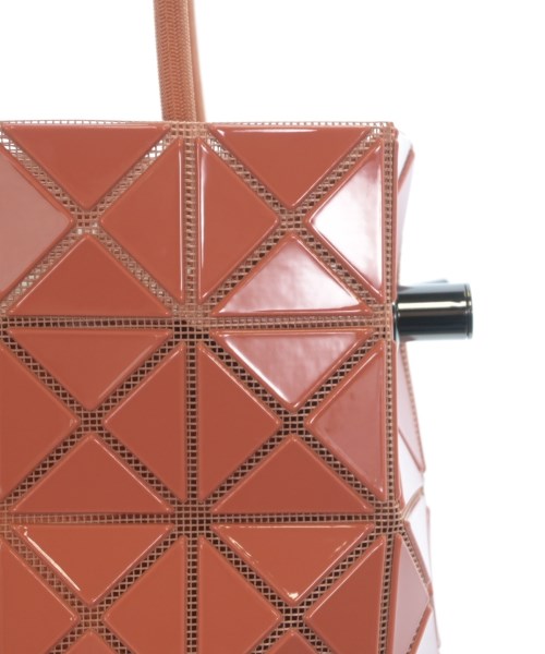 BAO BAO ISSEY MIYAKE（バオバオイッセイミヤケ）ショルダーバッグ ピンク サイズ:- レディース/2200662650126