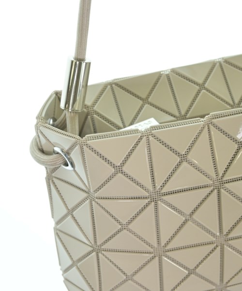 BAO BAO ISSEY MIYAKE（バオバオイッセイミヤケ）ショルダーバッグ グレー サイズ:- レディース/2200722637036
