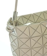 BAO BAO ISSEY MIYAKE（バオバオイッセイミヤケ）ショルダーバッグ グレー サイズ:- レディース/2200722637036