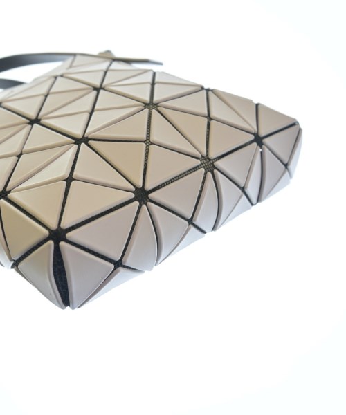 BAO BAO ISSEY MIYAKE（バオバオイッセイミヤケ）ハンドバッグ ピンク サイズ:- レディース/2200712251136