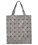 BAO BAO ISSEY MIYAKE（バオバオイッセイミヤケ）トートバッグ グレー サイズ:- レディース/2200721376363