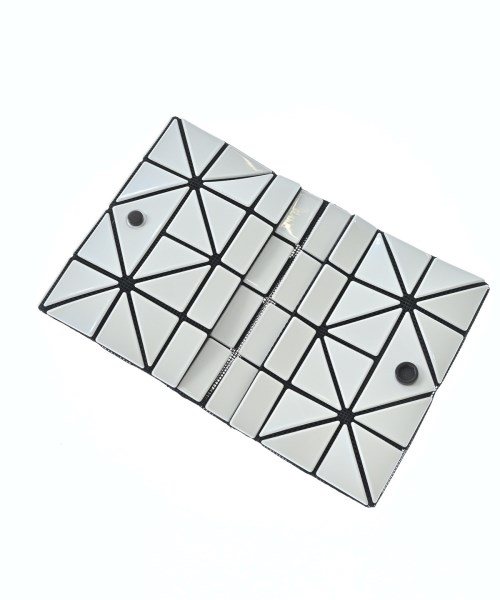 BAO BAO ISSEY MIYAKE（バオバオイッセイミヤケ）財布・コインケース 白 サイズ:- レディース/2200682721073