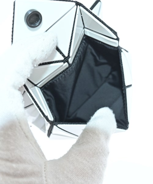 BAO BAO ISSEY MIYAKE（バオバオイッセイミヤケ）財布・コインケース 白 サイズ:- レディース/2200682721073