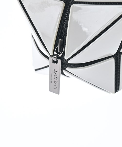 BAO BAO ISSEY MIYAKE（バオバオイッセイミヤケ）ポーチ 白 サイズ:- レディース/2200691243085