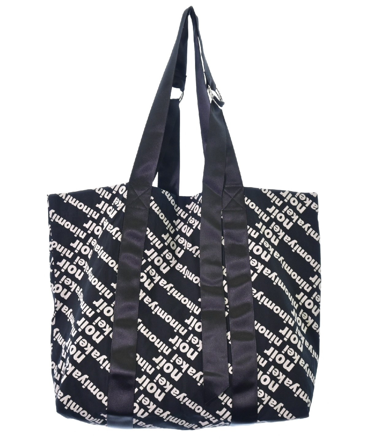 noir kei ninomiya ノワールケイニノミヤ　bag バッグ ノワール ケイ ニノミヤ25年春夏バッグ、“花型チャーム付き”がま口