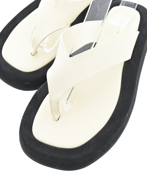 THE ROW（ザロウ）サンダル 白 サイズ:EU37(23.5cm位) レディース/2200474610424