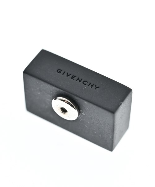 GIVENCHY（ジバンシィ）ピアス 黒 サイズ:- レディース/2200655378075
