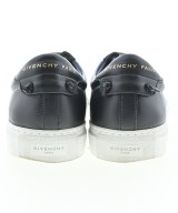 GIVENCHY（ジバンシィ）スニーカー 緑 サイズ:EU40(25cm位) メンズ/2200656610013