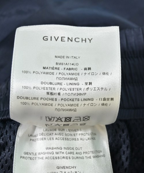 GIVENCHY（ジバンシィ）ショートパンツ 紺 サイズ:44(S位) メンズ/2200715961018
