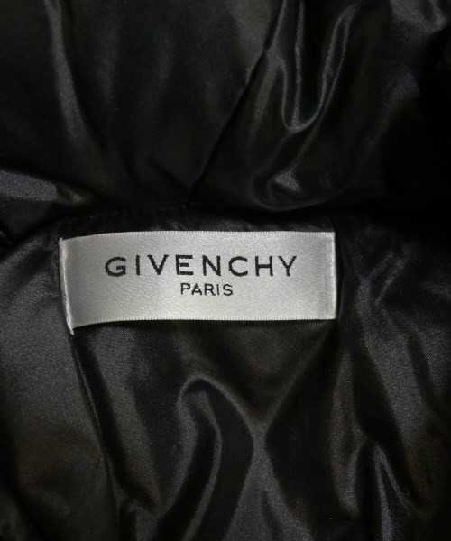 GIVENCHY（ジバンシィ）ダウンジャケット/ダウンベスト 黒 サイズ:40(M位) レディース/2200634815041